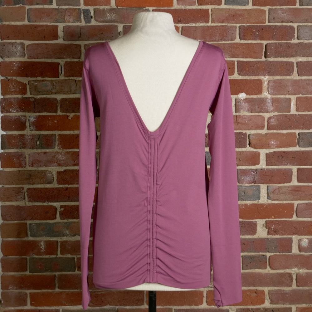 lululemon athletica/swiftly speed LS Flow, NWT